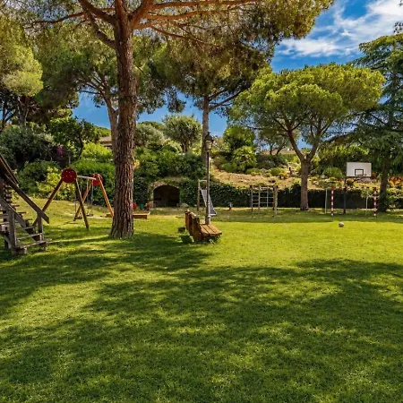 Mediterranean Sea & Golf Paradise *